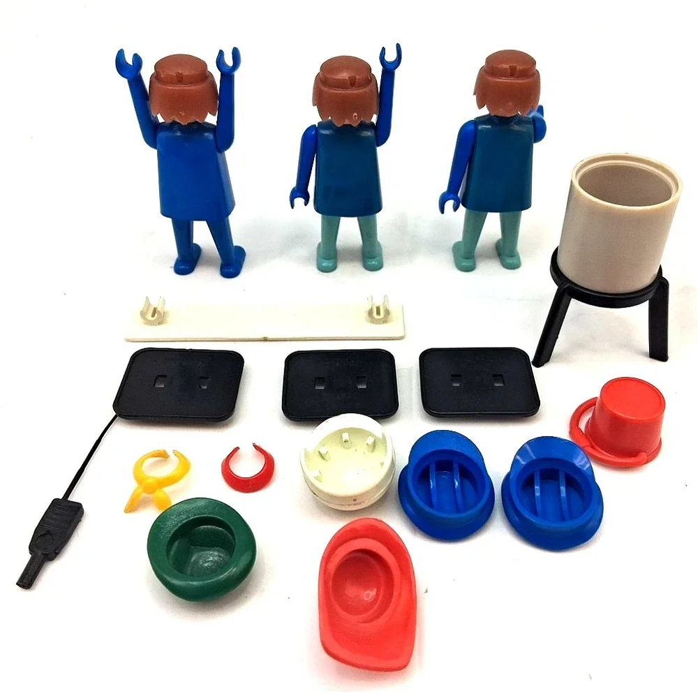 Vintage 1974 Lot of 3 Playmobil PlayPeople Figures Blue and‎ 14 Accessories